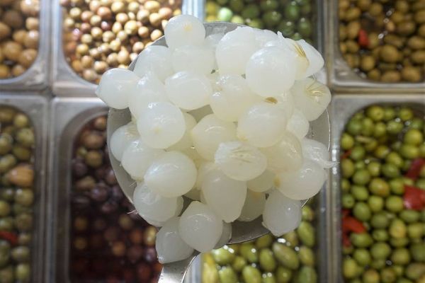 Cebollitas, avinagradas y gustosas, ideales para aperitivos