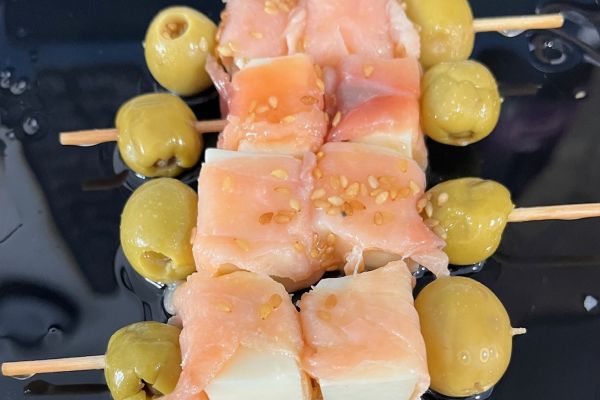 PINCHO DE QUESO/SALMÓN