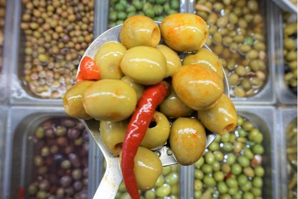 Aceituna Bomba, grande, sin hueso, carnosa y muy picante!