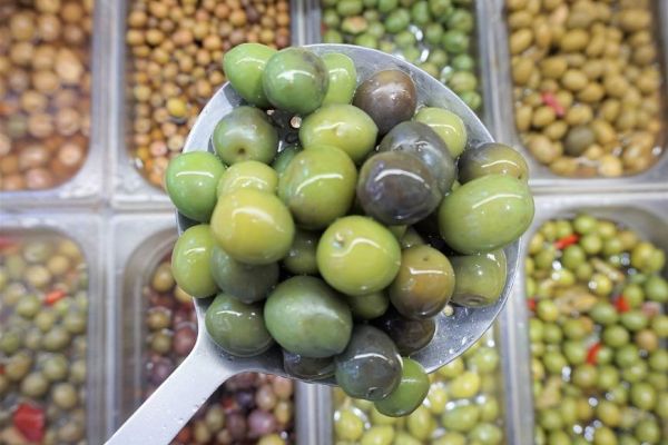 Aceituna Yeye, baja en sal, su principal carecterística